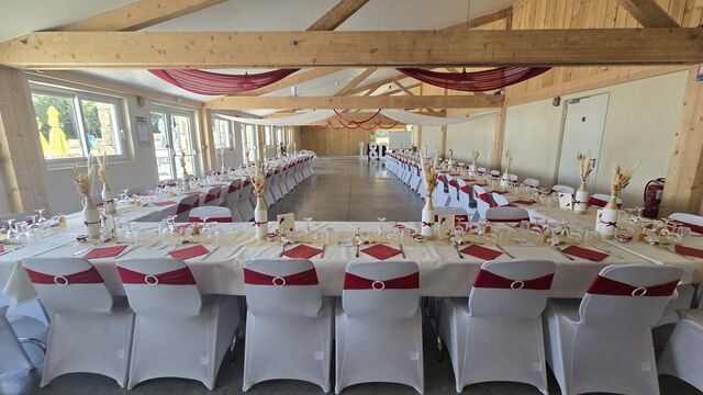 Salle de réception - Configuration des tables en U