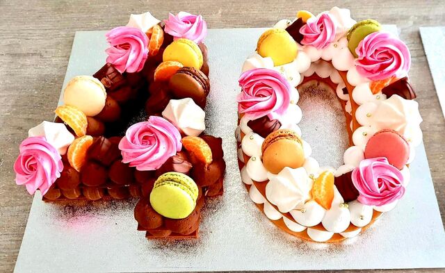 NUMBER CAKE