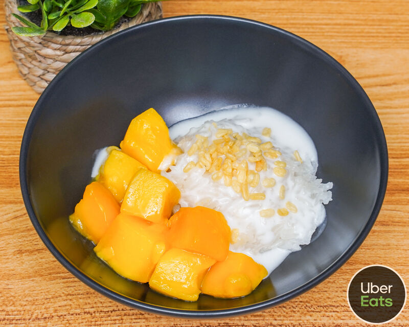 Mango sticky rice sauce coco