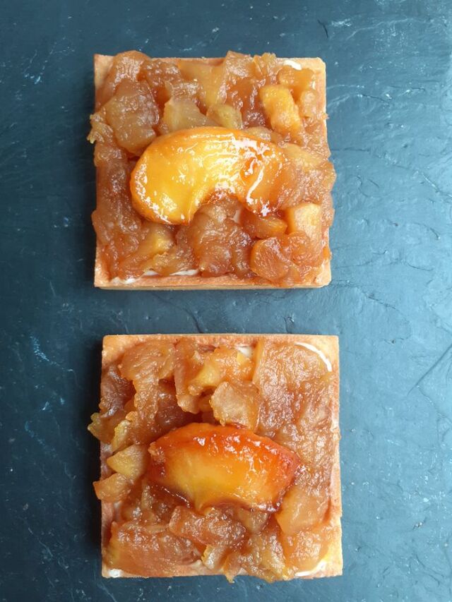 Tartelette aux pommes façon Tatin,
crème pâtissière à la vanille bourbon de Madagascar
4€