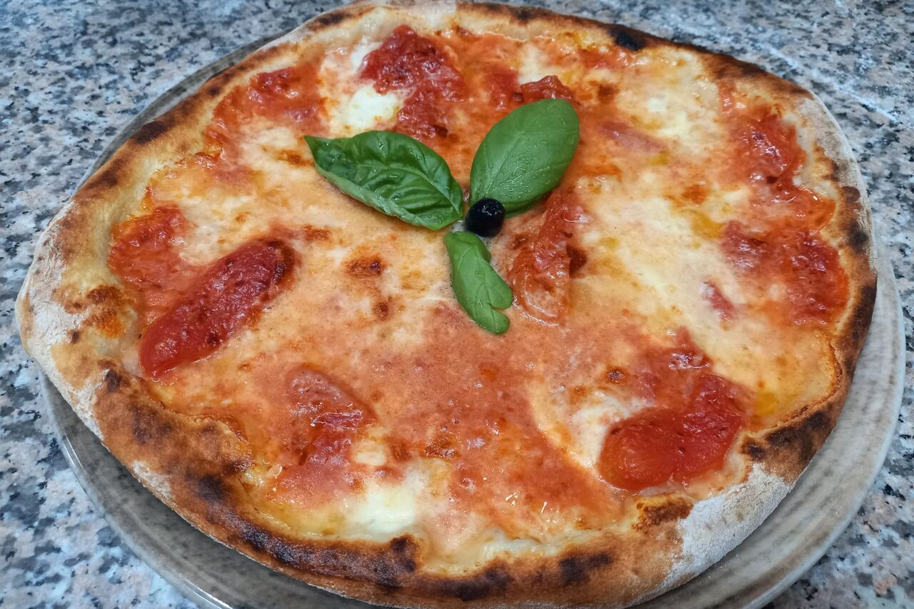La Nostra Pizza