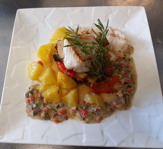 Cabillaud pomme de terre au four et petit légumes