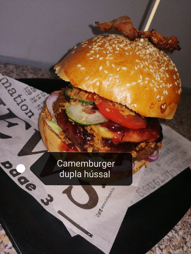 Camemburger dupla húsos 3910ft