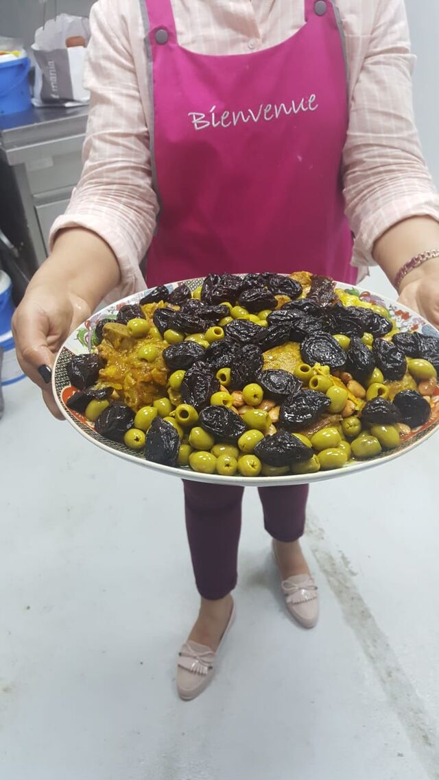 Plat : tajine d'agneau aux olives (sur commande)