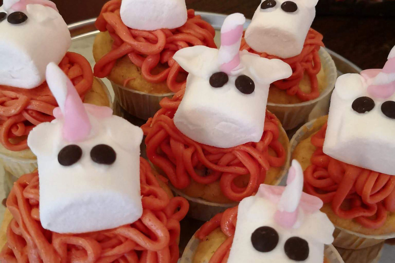 Neu! Einhorn Cupcakes!