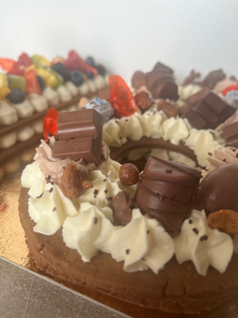 Number cake fruits et chocolat 