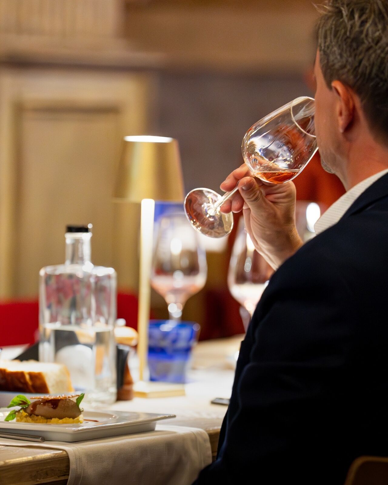 Ridică paharul pentru momente speciale!