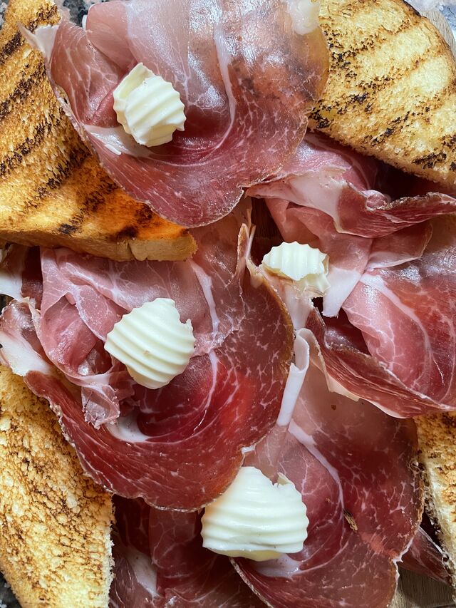 Culatello con Pam brioche e burro salato 