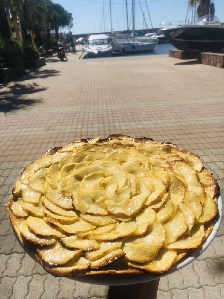 Tarte fine aux pommes maison