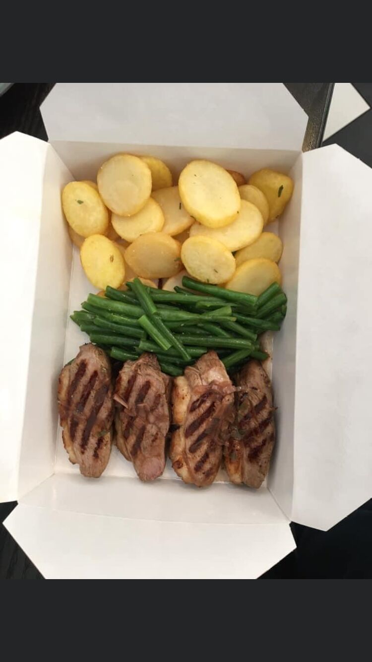 Tous nos plats s'emportent - avec une réduction de 10% 