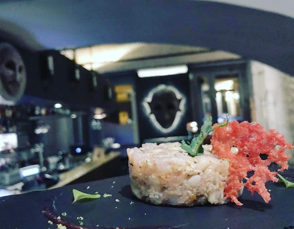 Tartara di gambero rosa con burgul, arancio e pinoli!