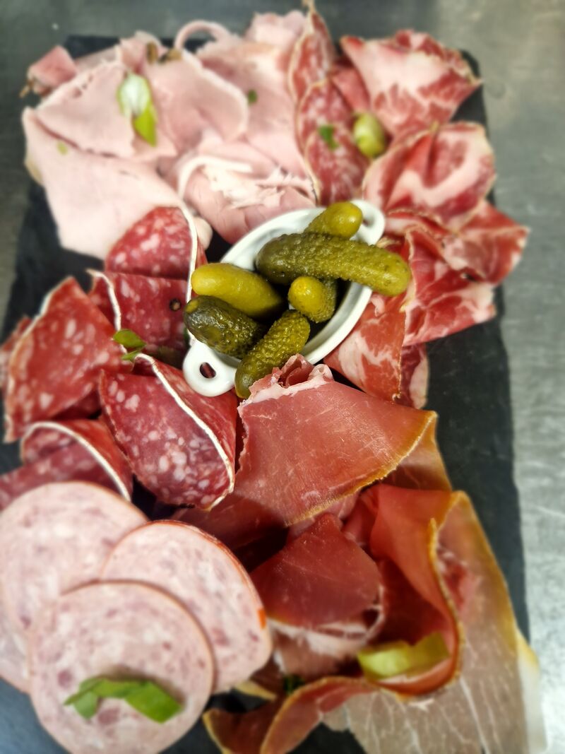 PLANCHE DE CHARCUTERIE