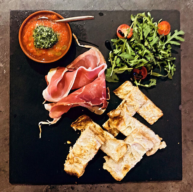 Pan Con Tomate Jambon Serrano