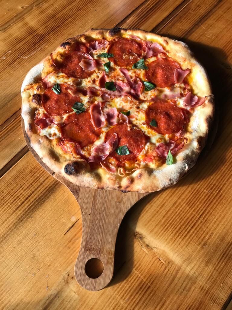 Pizza iz krušne peći 