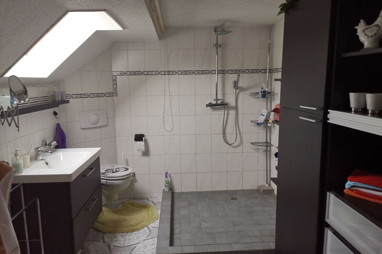 separates Gemeinschtsbad