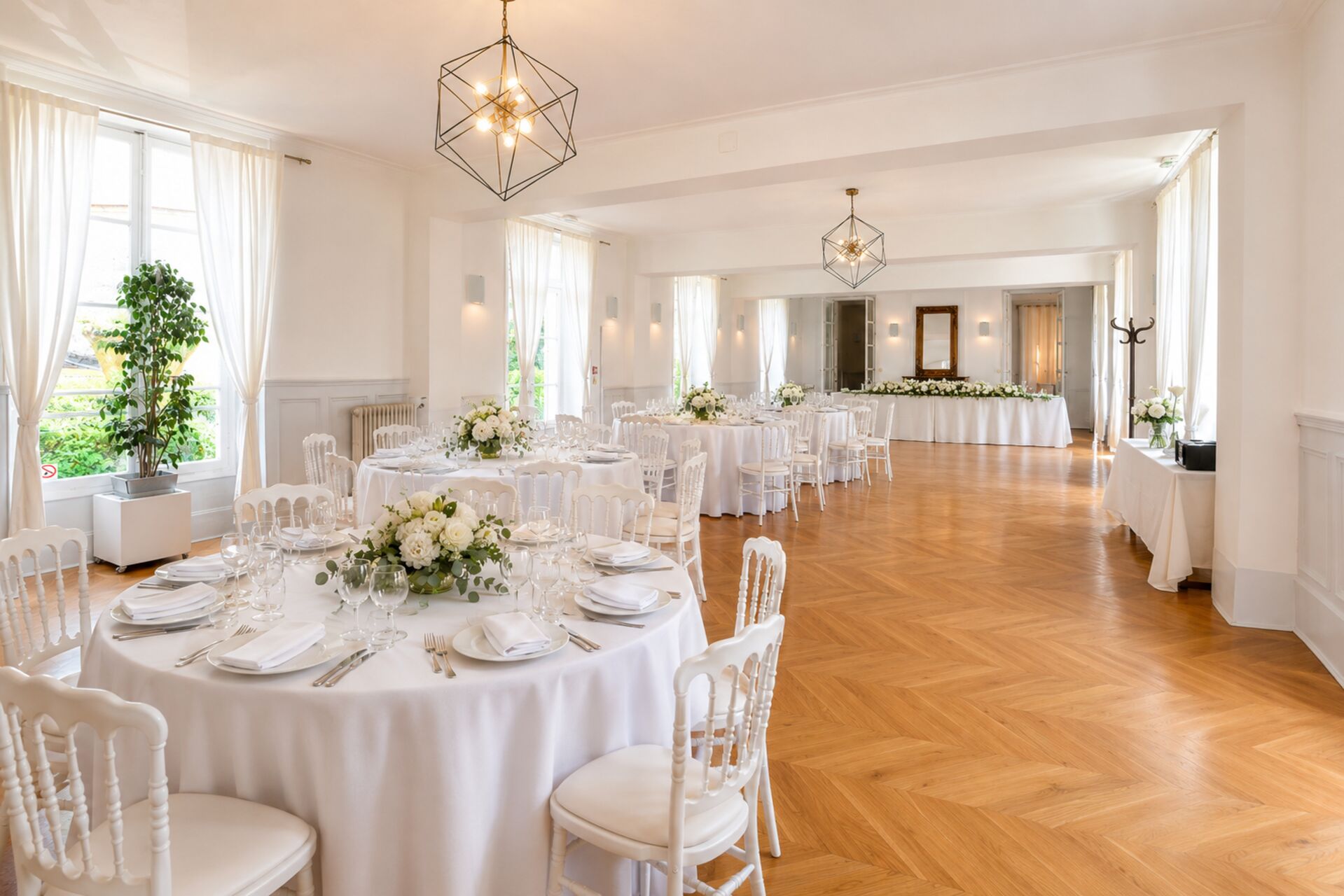 SALLE CHÂTEAU