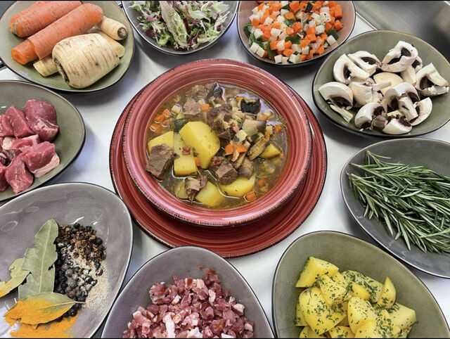 Kartoffeleintopf mit Rindfleisch und Gemüse 