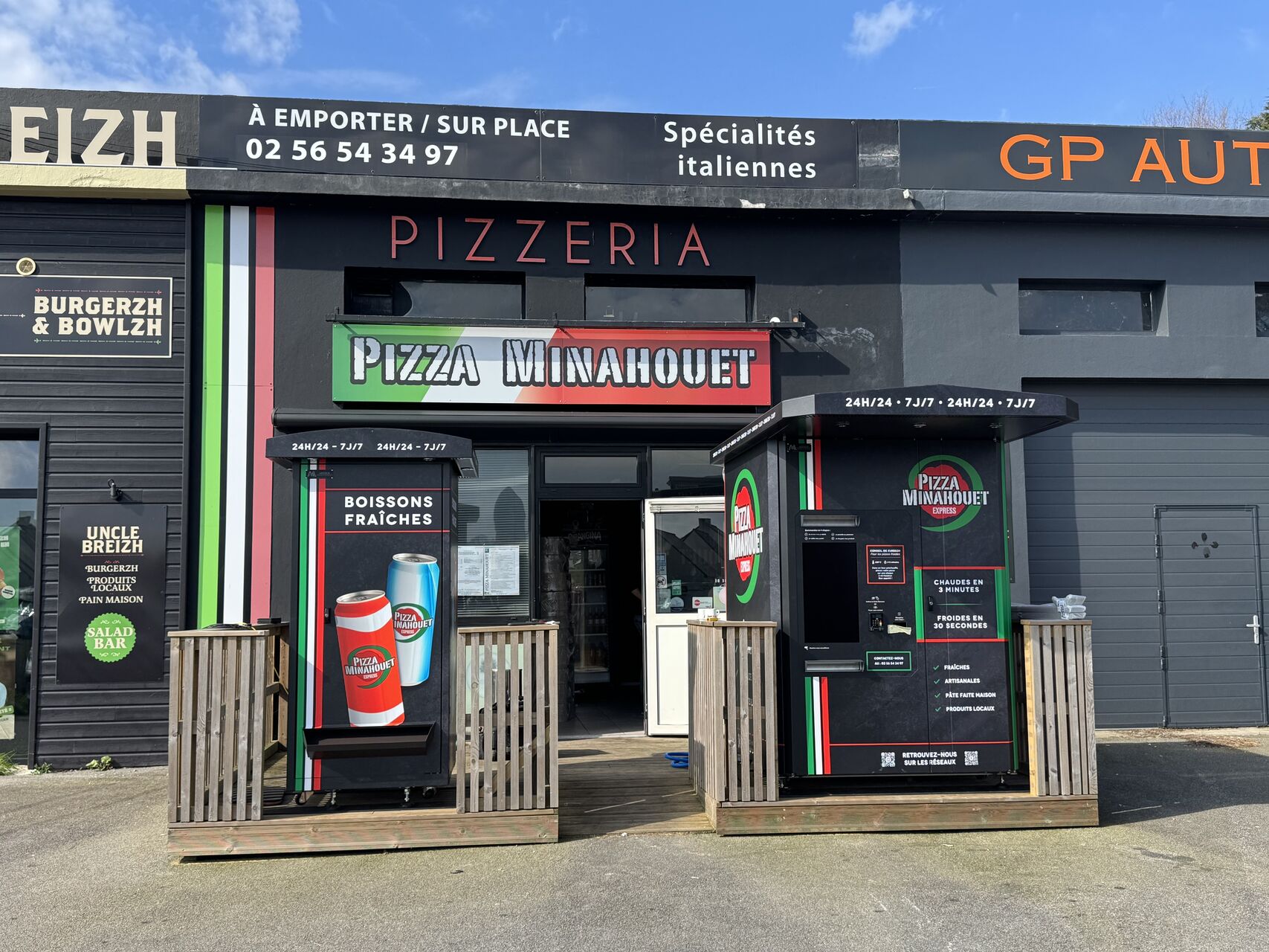 Distributeur de pizza 24h/24 7j/7