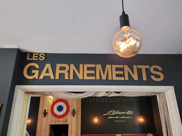inside Les Garnements
