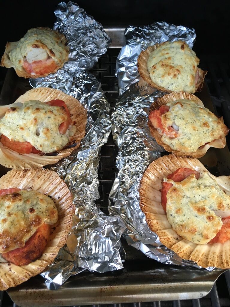 Gratinierte Jakobsmuscheln