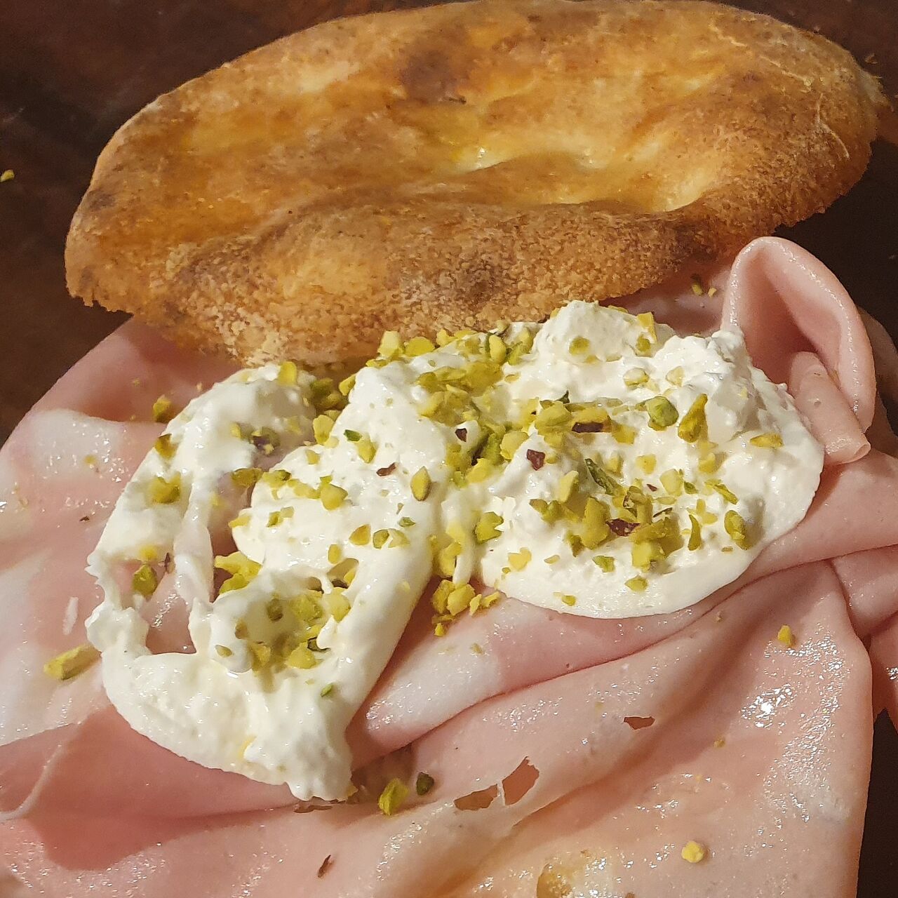 Mortadella Igp granella di pistacchi e stracciatella di bufala