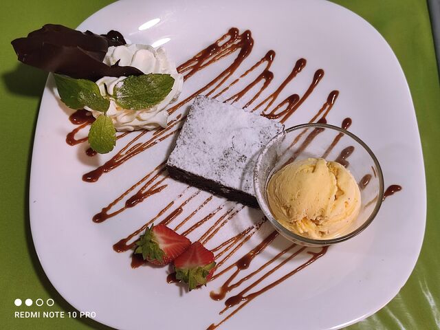 Brownie vanília fagyival