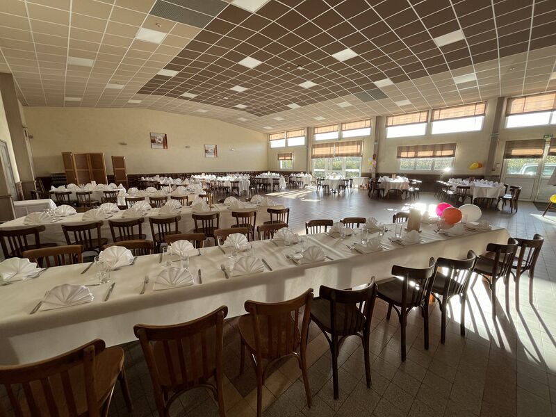 La salle de 300 couverts 
