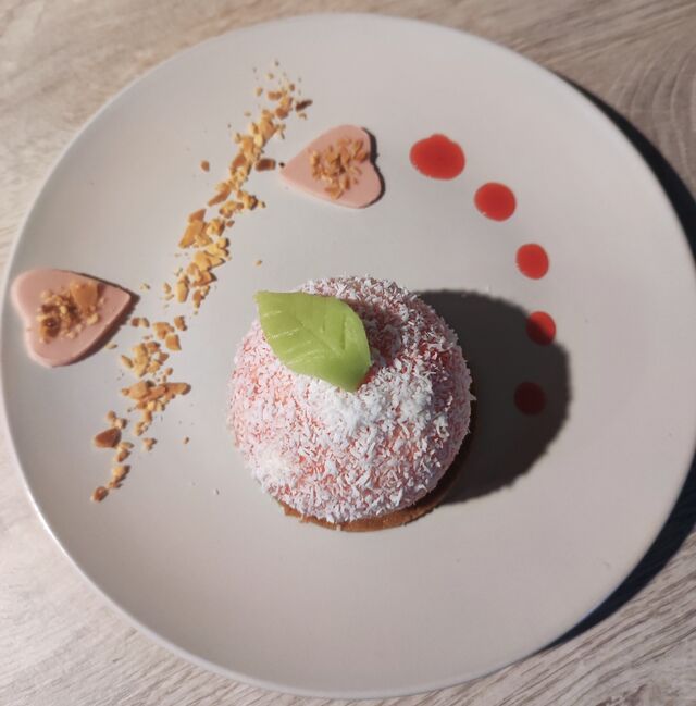 Délice framboise-coco, crumble de speculoos