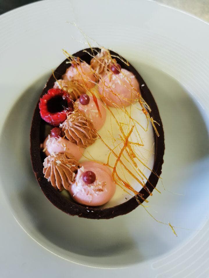 Œuf de Pâques, panna cotta et sa ganache montée framboise