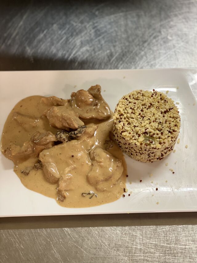 Poulet sauce morilles avec son quinoa aux légumes !
