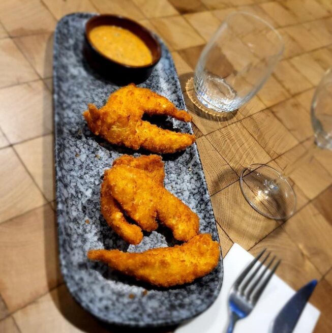 POULET CRISPY ET SAUCE MAISON