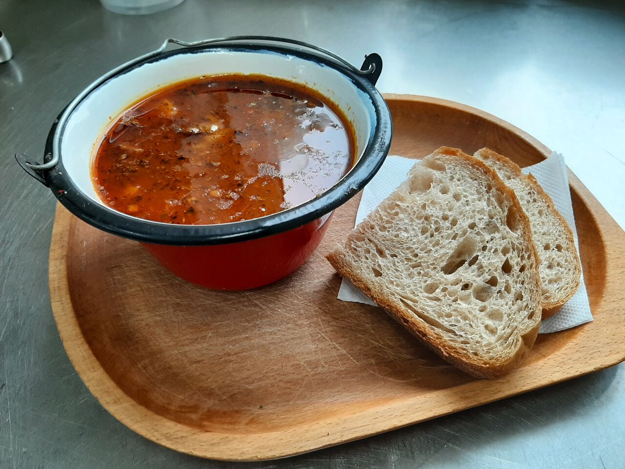 Kotlíkový guláš.