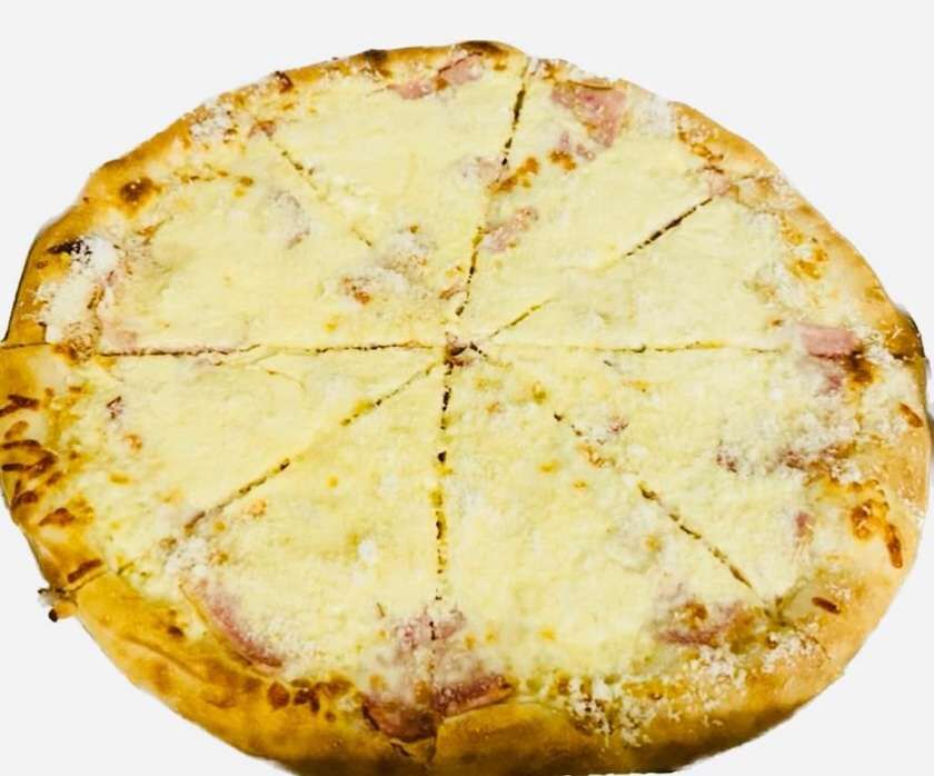 Carbonara pizza