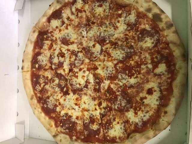 12.Pikantní salámová