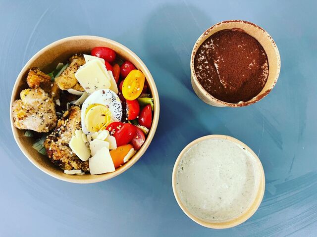 Smoothie Green coco
Salade César bowl
Tiramisu caramel beurre salé