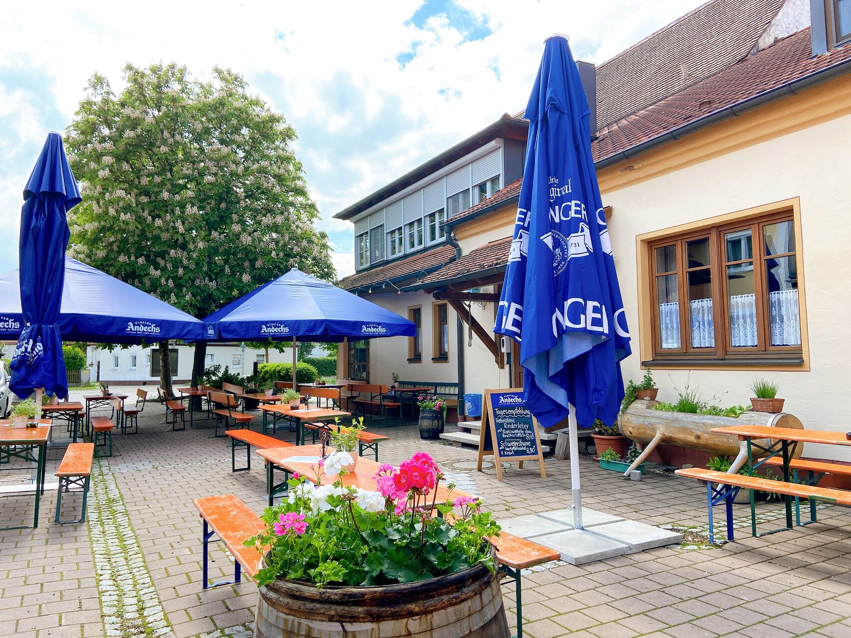 ….finden Sie uns auf Facebook