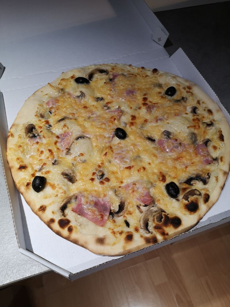 Hallal jambon de dinde base crème fraîche boisson offerte à la carte 