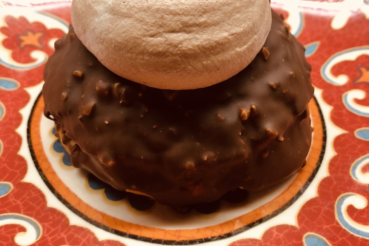Religieuse croquantes chocolat pralinée