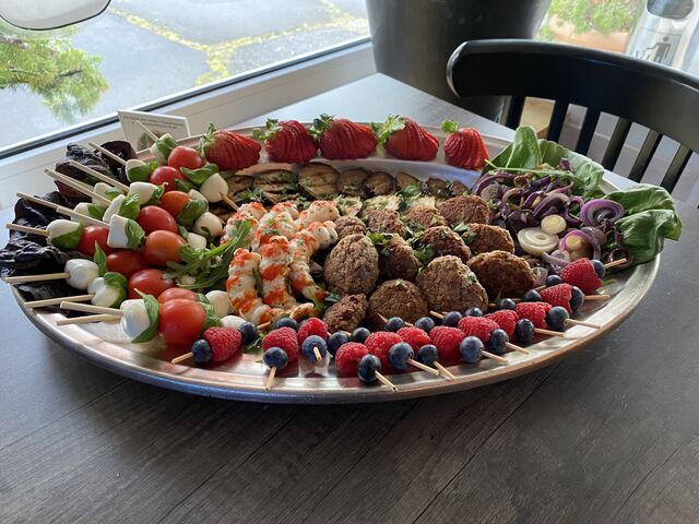 Gemischter Antipasti mit Garnelen 