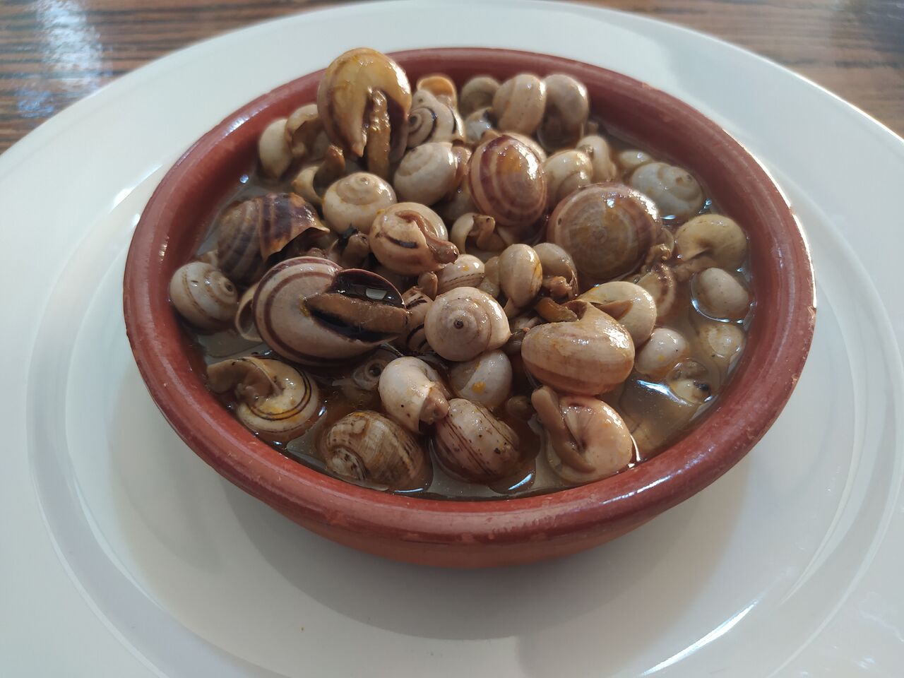 Caracoles en pimentón 
