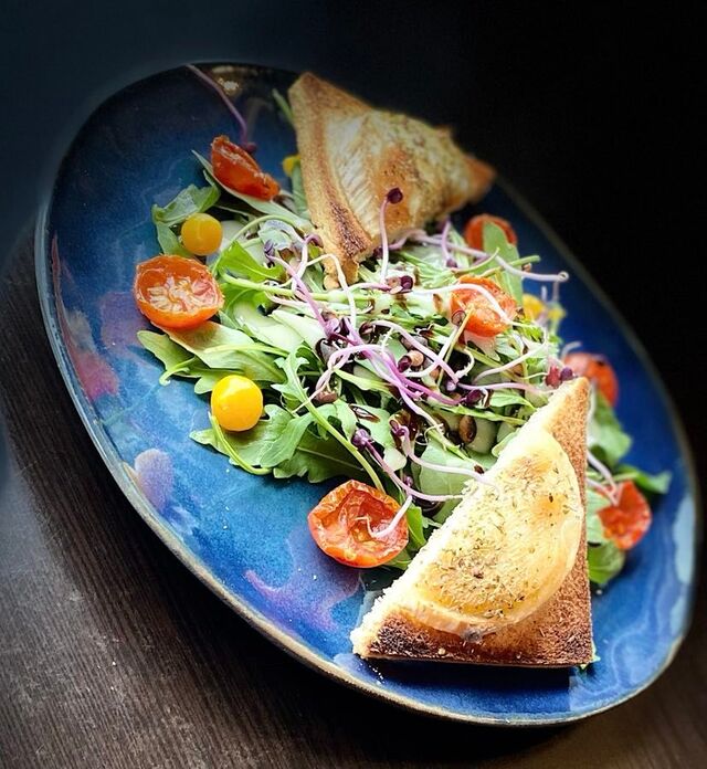 SALADE DE CHEVRE CHAUD