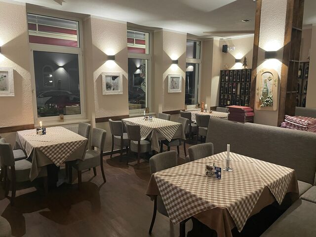 Einblick in den vorderen Teil unseres Restaurants.