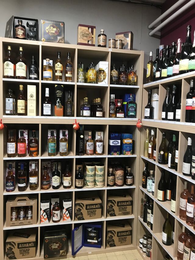 Votre caviste Festi’Boissons a bien une idée cadeau pour vous ! 