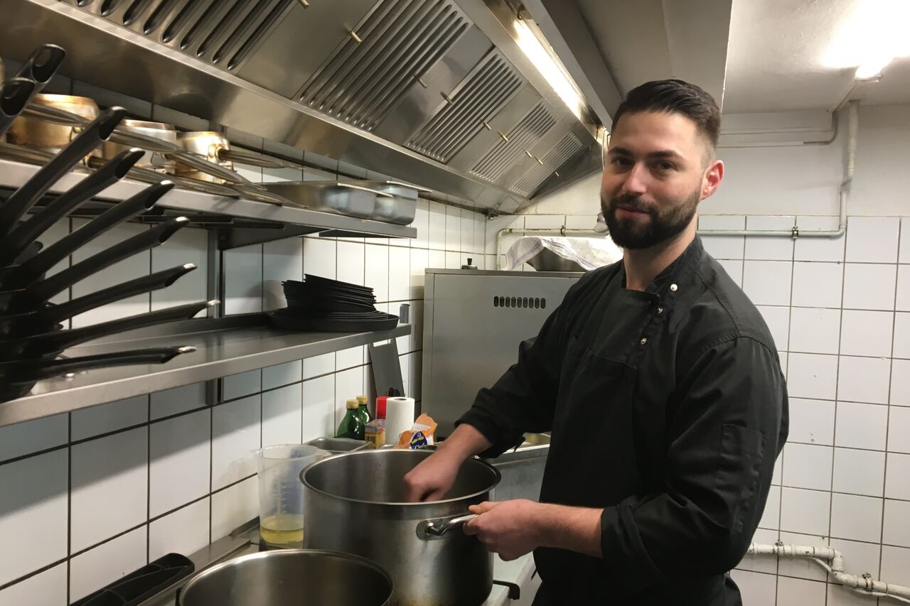 Unser Küchenchef Dawid Pacholarz