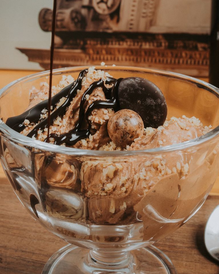 MOUSSE OD ČOKOLADE▪️ Zadovoljio bi sve slatkoljupce! Nedjeljom je ionako cheat day ?
