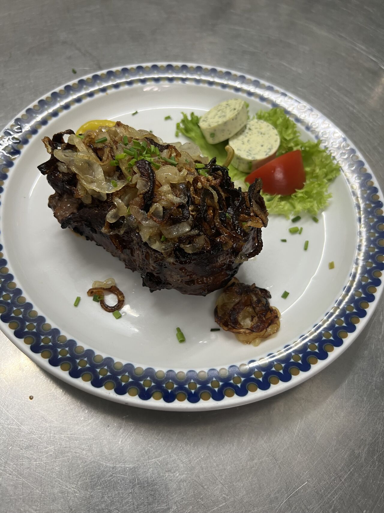 Rumpsteak mit Zwiebeln 