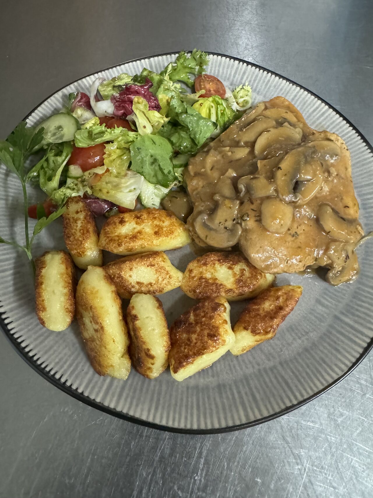 Schab w piwie z kopytkami