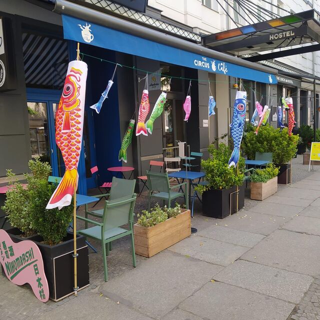 Terrasse bei Circus Hostel - Danke @euch!