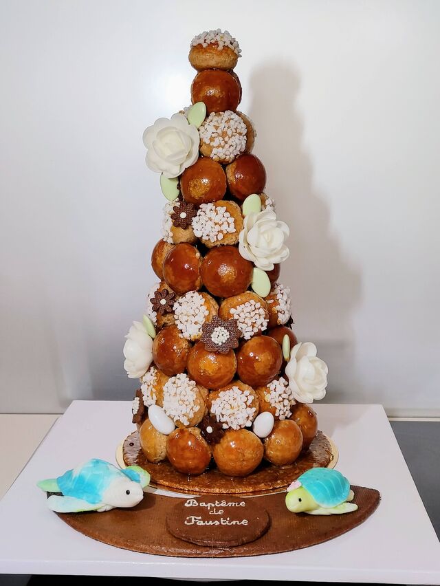 Croquembouche