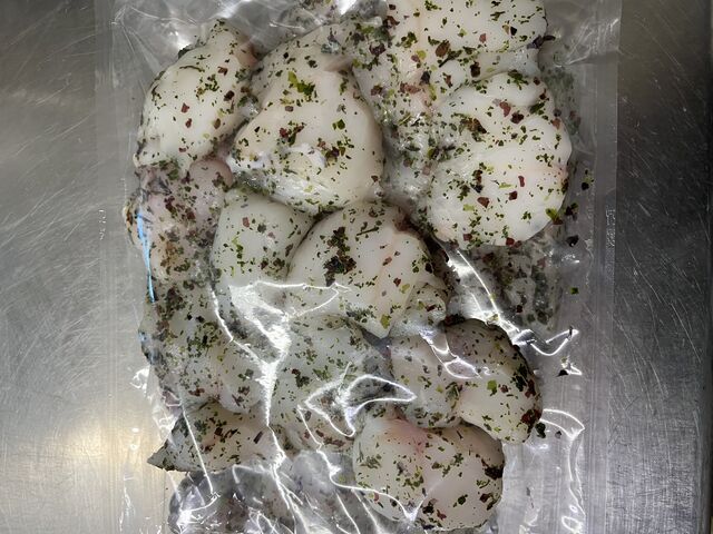 Lotte cuite sous vide, Algues et poudre d’orties 